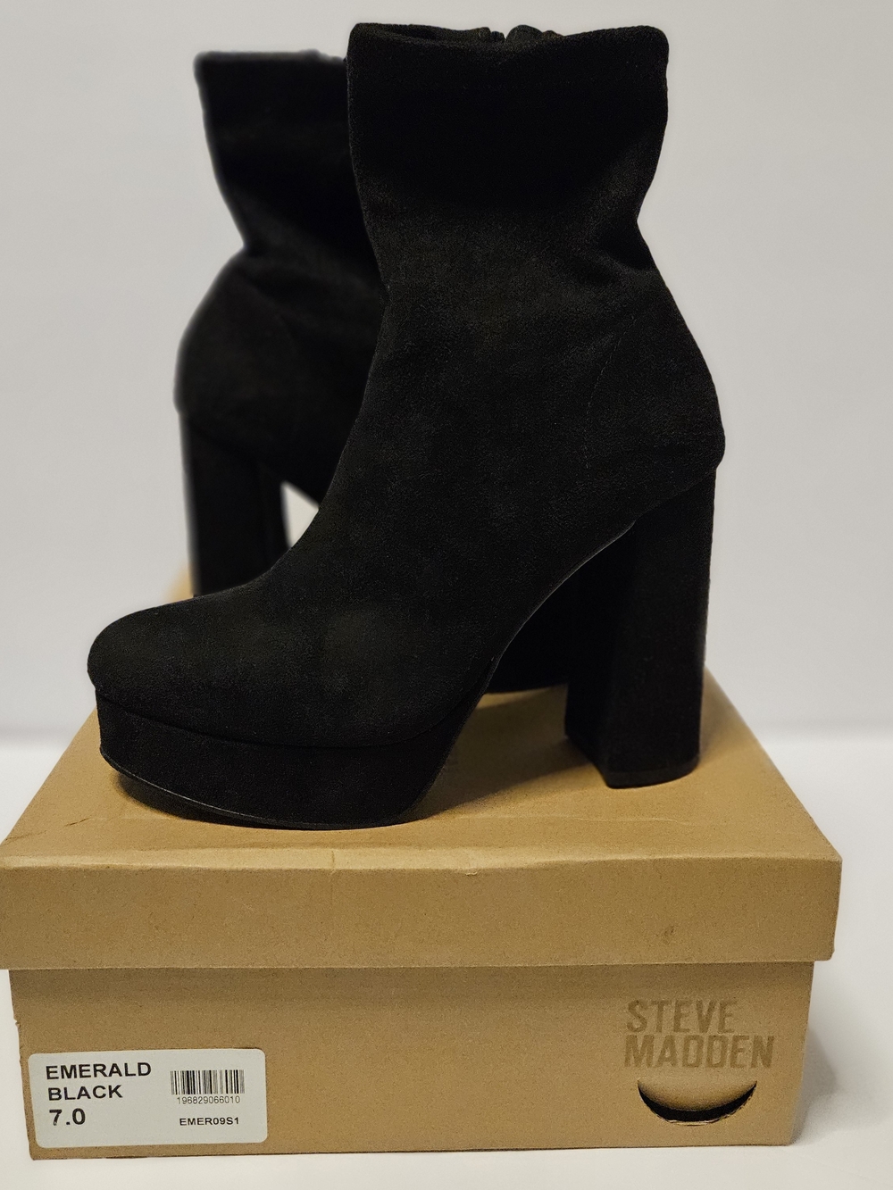Steve Madden Emerald Platform Ankle Boots in Black